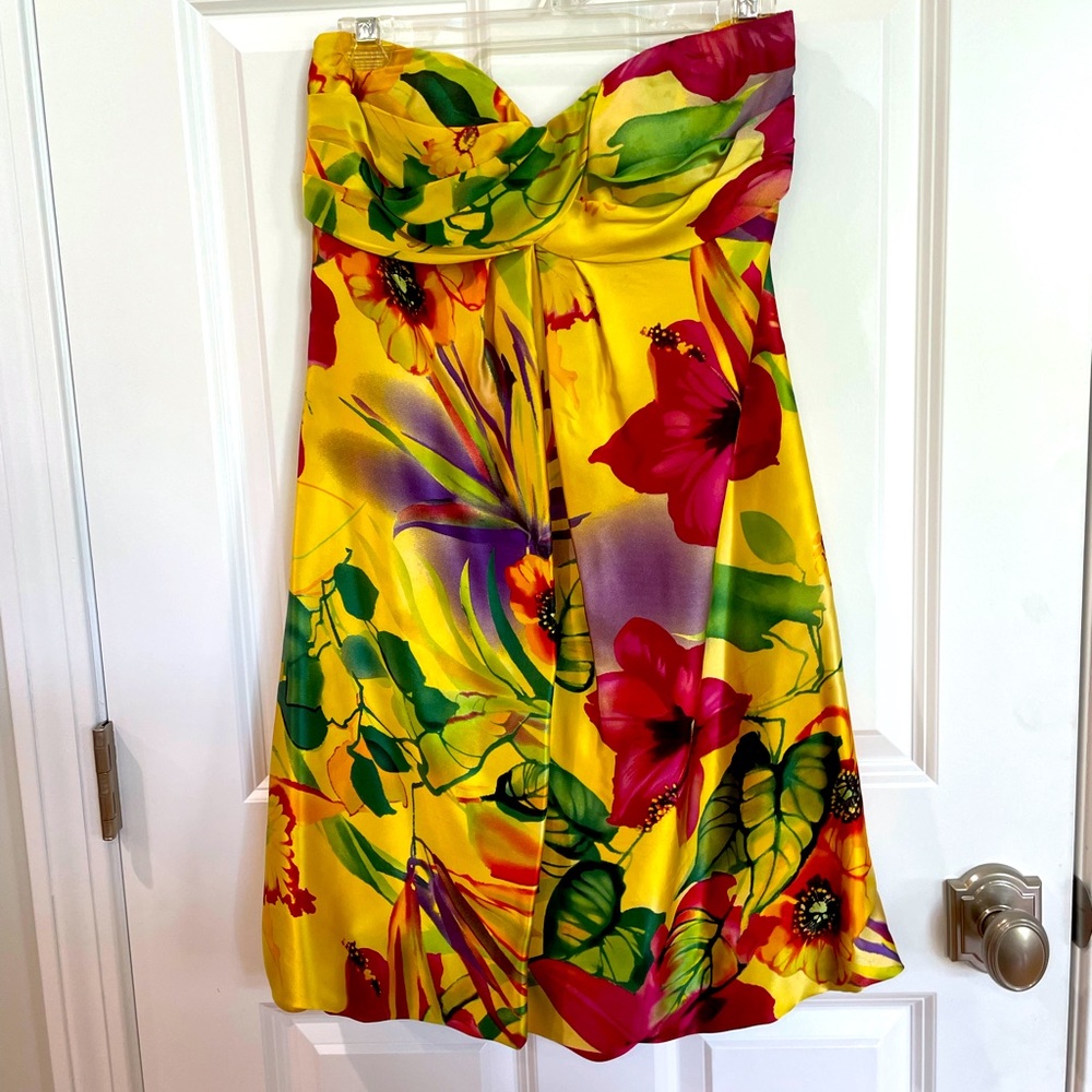 Strapless short evening dress